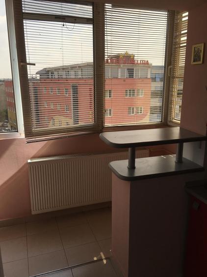 Apartament cu 3 camere decomandat în Simion Bărnuțiu