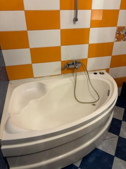 Apartament cu 3 camere, mobilat în Lacul Tei