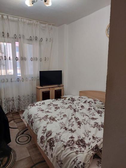 Apartament cu 4 camere decomandat în Ampoi 2