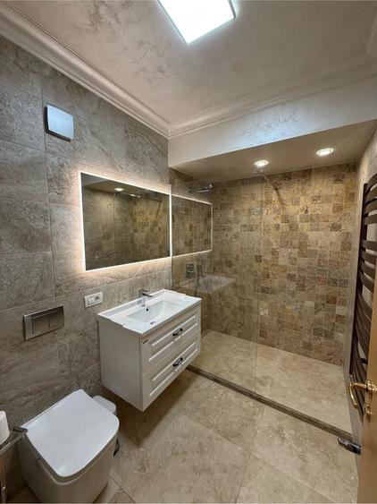 Apartament cu 2 camere semidecomandat în Lipovei