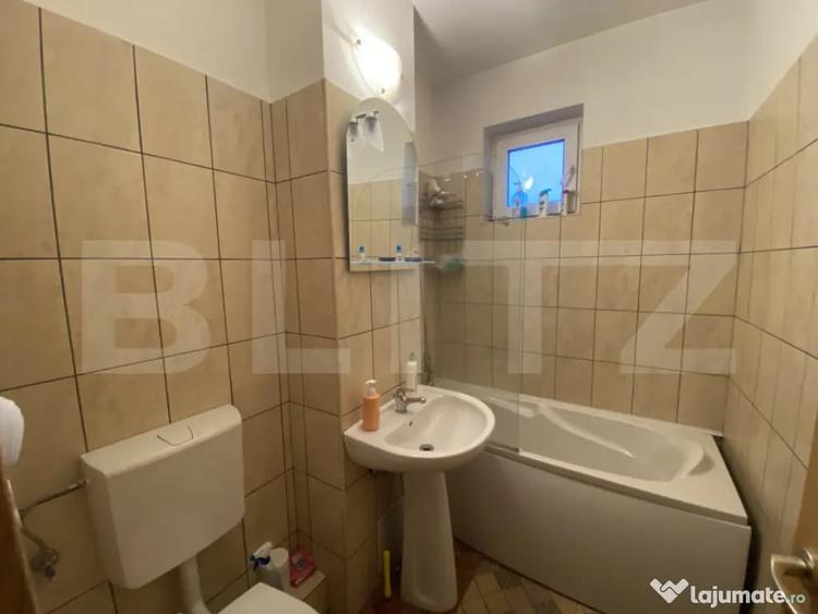 Apartament cu 3 camere decomandat în Tolstoi