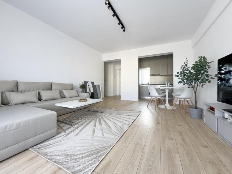 Apartament cu 2 camere decomandat, mobilat în Mamaia-Sat