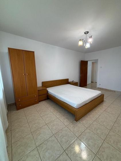 Apartament cu 3 camere în Dristor