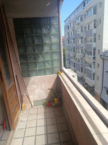 Apartament cu 2 camere semidecomandat în Cișmigiu