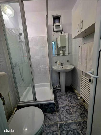 Apartament cu 4 camere decomandat în Dorobanți