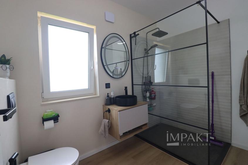 Duplex cu 4 camere cu Canalizare în Chinteni