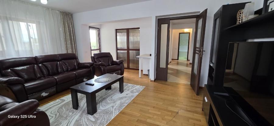 Apartament cu 2 camere decomandat, mobilat în Podul de Fier