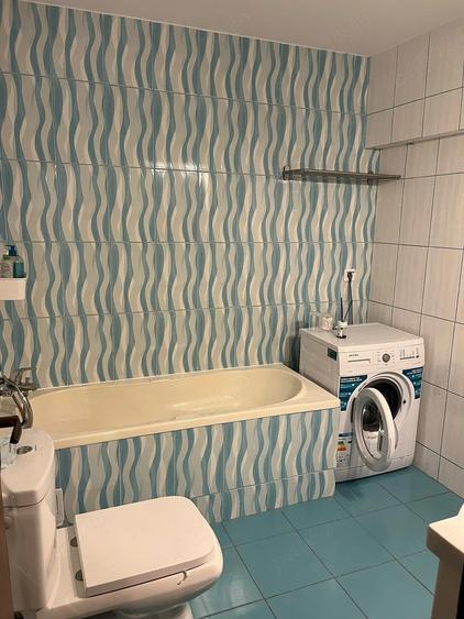 Apartament cu 2 camere semidecomandat în Ultimul leu