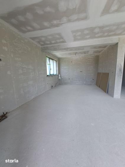 Casă cu 3 camere cu Teren 500 Mp în Ferneziu