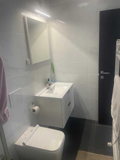 Apartament cu 3 camere decomandat în Aviației