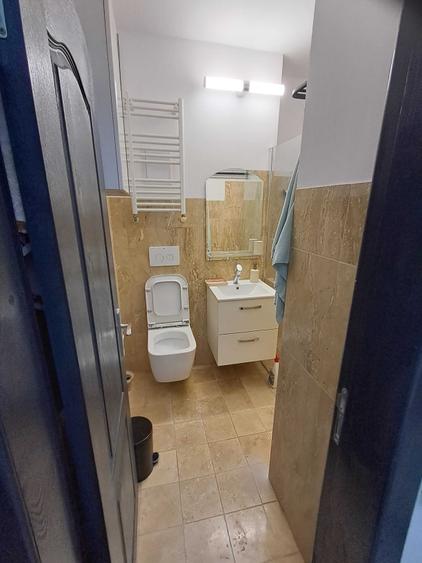 Apartament cu 2 camere semidecomandat în Ultracentral