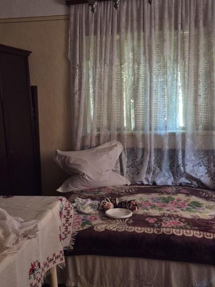 Casă cu 4 camere în Perișoru
