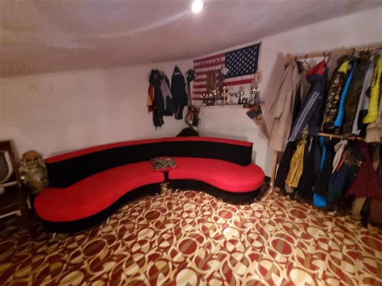 Casă individuală cu 4 camere cu Teren 400 Mp în Central