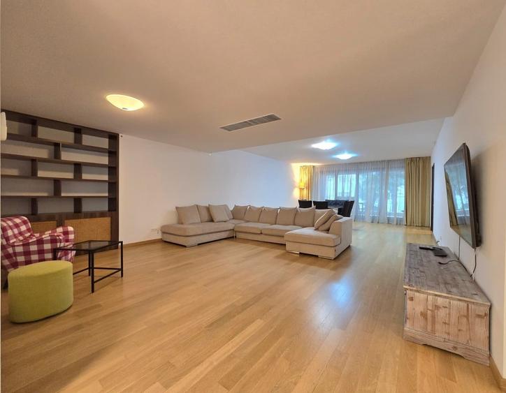 Apartament cu 3 camere în Kiseleff