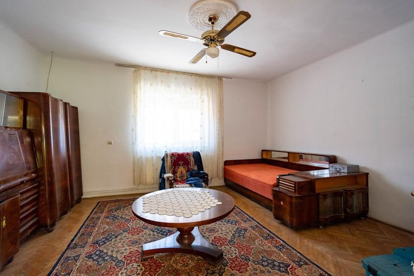 Casă individuală cu 2 camere cu Canalizare în Rogerius
