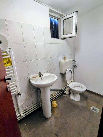 Spațiu industrial, de 150 mp, în Vitan