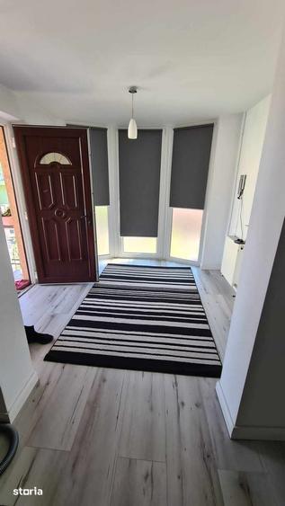 Casă cu 4 camere cu Teren 600 Mp în Central