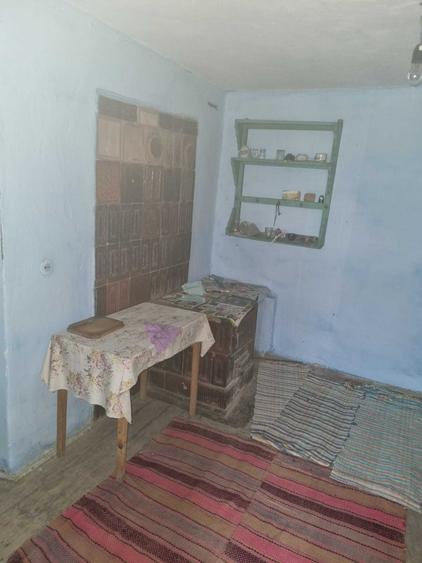 Casă cu 3 camere în Mereșești