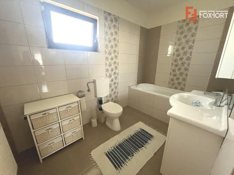 Duplex cu 4 camere cu Canalizare în Moșnița Nouă