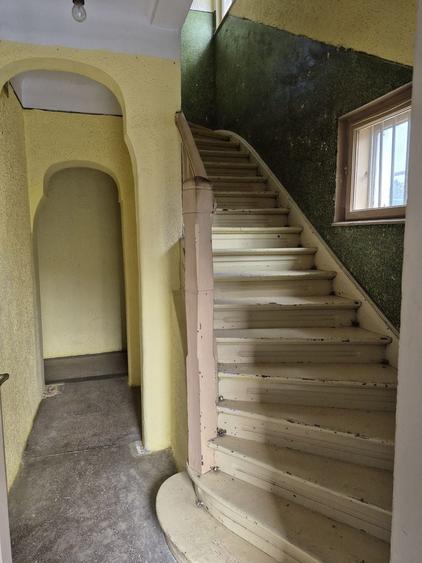 Casă individuală cu 3 camere cu Canalizare în Cotroceni