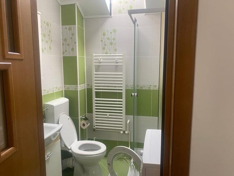 Casă individuală cu 5 camere cu Canalizare în Centrul Istoric