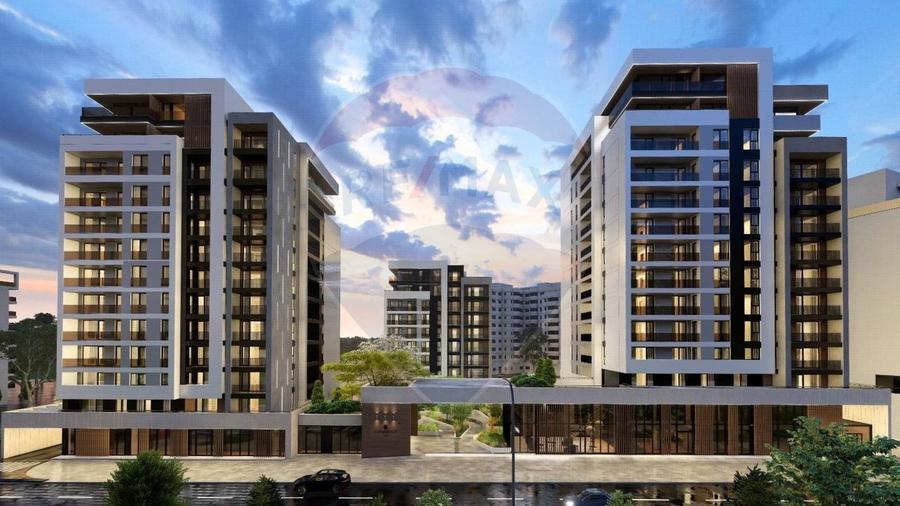 Apartament cu 4 camere decomandat în Răcădău