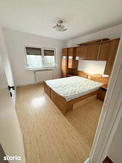 Apartament cu 3 camere decomandat în Apollo
