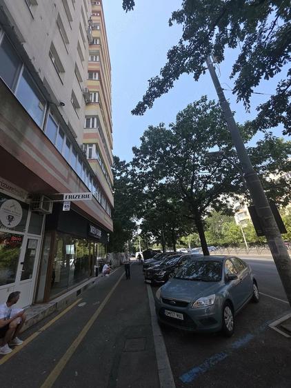 Apartament cu 2 camere semidecomandat în Lizeanu