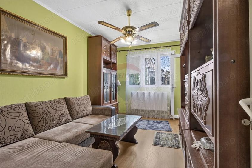 Apartament cu 3 camere semidecomandat în Fortuna