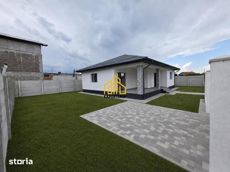 Casă cu 3 camere cu Teren 350 Mp în Domnești