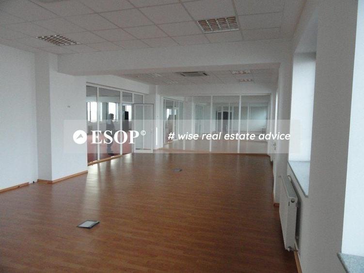Birou, de 7,238 mp, în Militari
