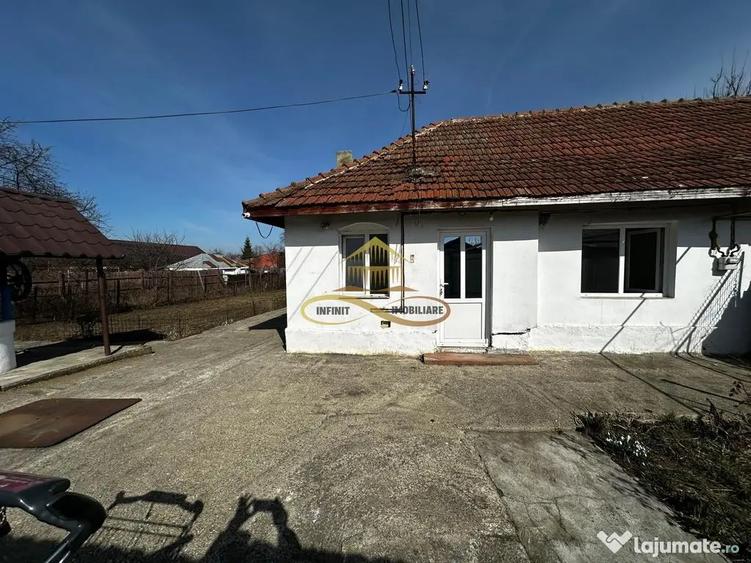 Casă cu 2 camere cu Canalizare în Tache