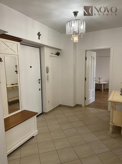 Apartament cu 2 camere decomandat, mobilat în Universitate