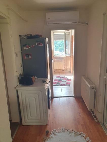 Apartament cu 3 camere decomandat în Dărmănești