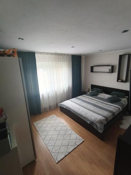 Apartament cu 2 camere decomandat în Bucovina