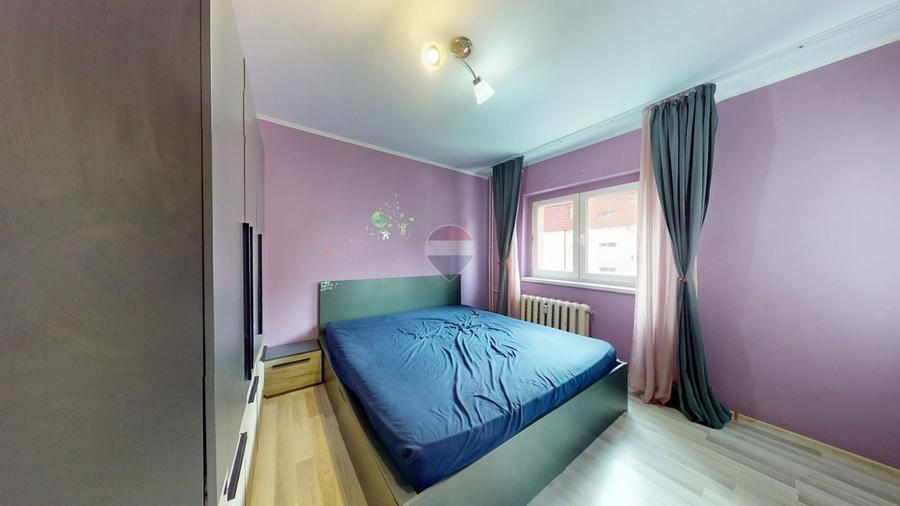 Apartament cu 2 camere decomandat în 13 Decembrie