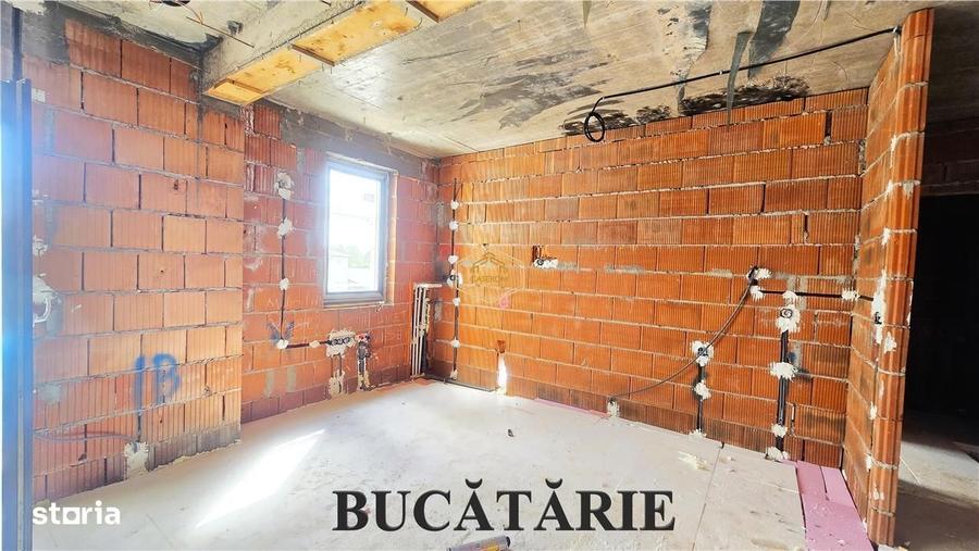 Apartament cu 3 camere în Aurel Vlaicu
