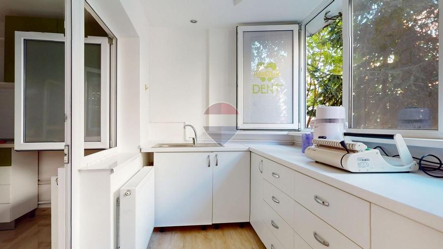 Apartament cu 2 camere decomandat în Calea București