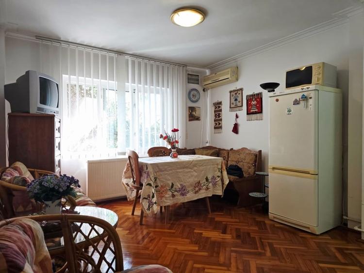 Apartament cu 3 camere decomandat, mobilat în Snagov