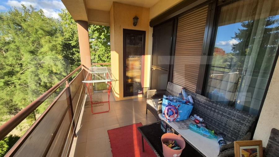 Apartament cu 3 camere decomandat, mobilat în Semicentral