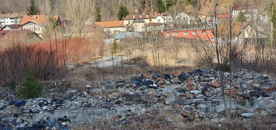 Teren Construcții intravilan de 39000 mp, în Ultracentral