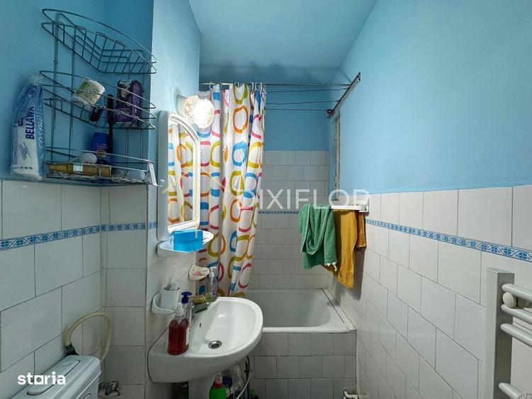 Apartament cu 3 camere decomandat în 1848
