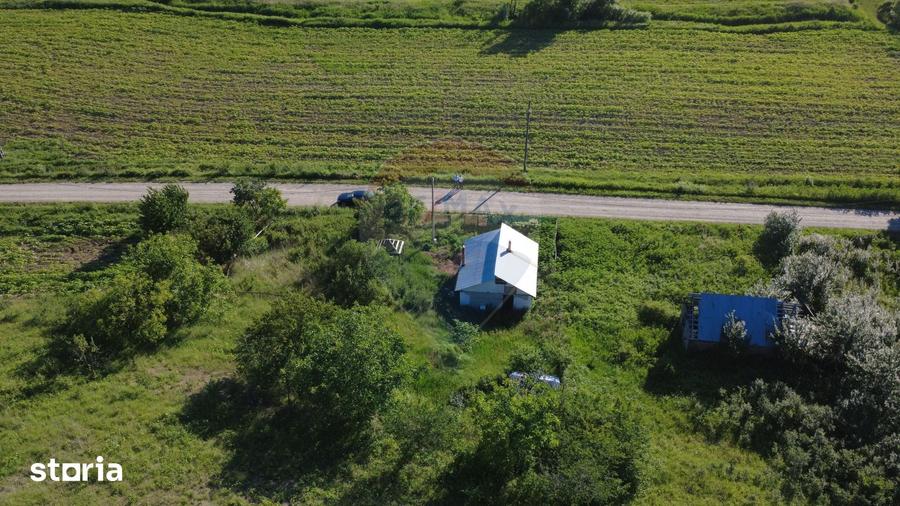Casă cu 1 camere cu Teren 4162 Mp în Vultureni