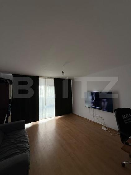 Apartament cu 2 camere decomandat, mobilat în Tractorul