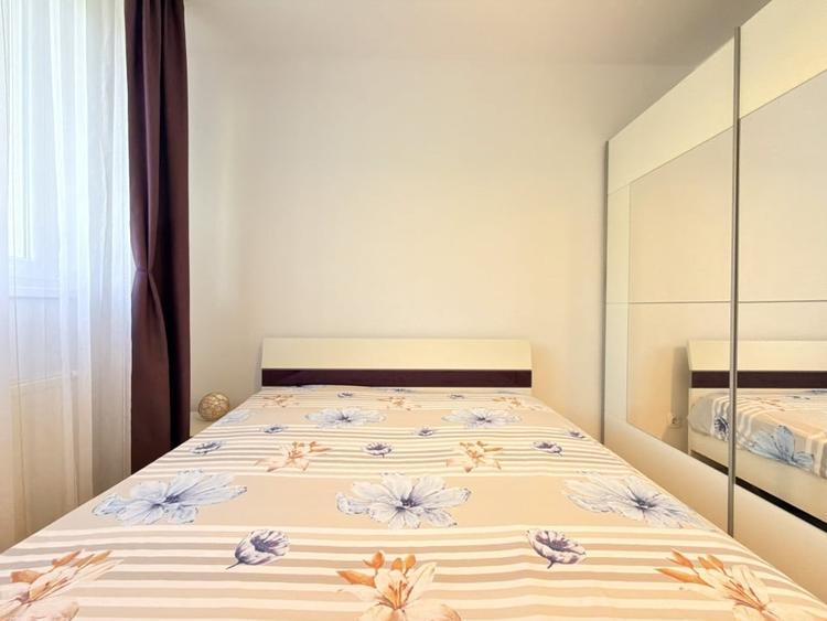 Apartament cu 2 camere semidecomandat, mobilat în Lipovei