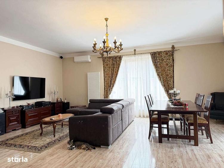 Casă cu 4 camere în Cihei