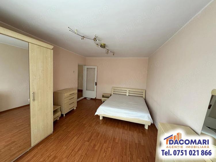 Apartament cu 3 camere decomandat în Central
