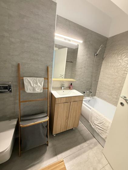 Apartament cu 2 camere decomandat în Lacul Morii