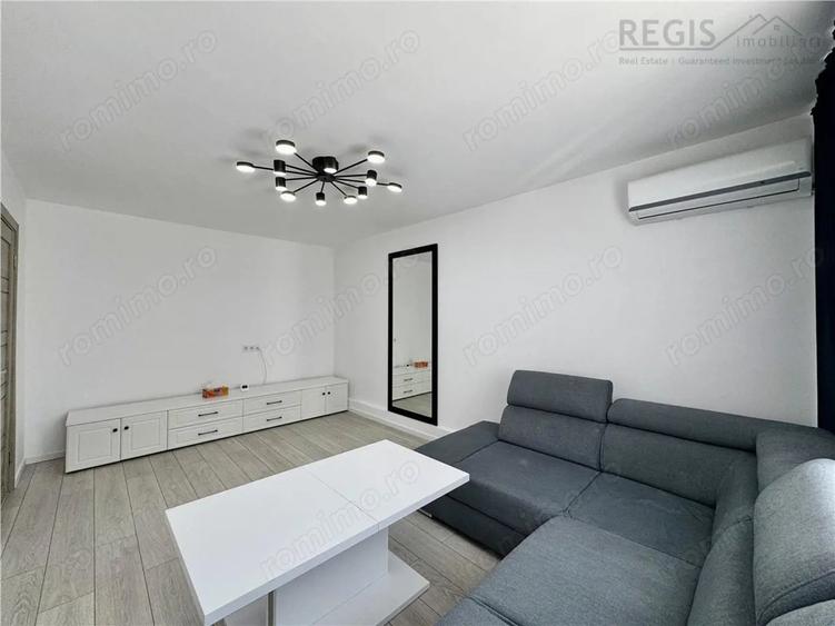Apartament cu 3 camere decomandat, mobilat în Calea București
