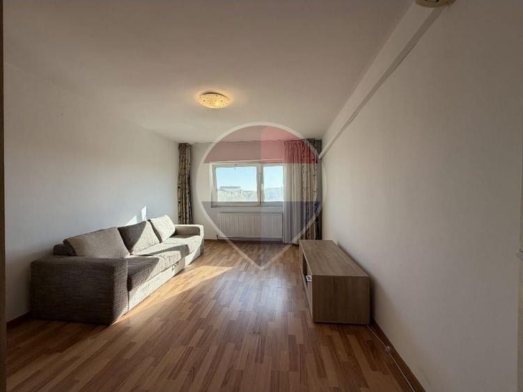Apartament cu 2 camere decomandat în Lipovei
